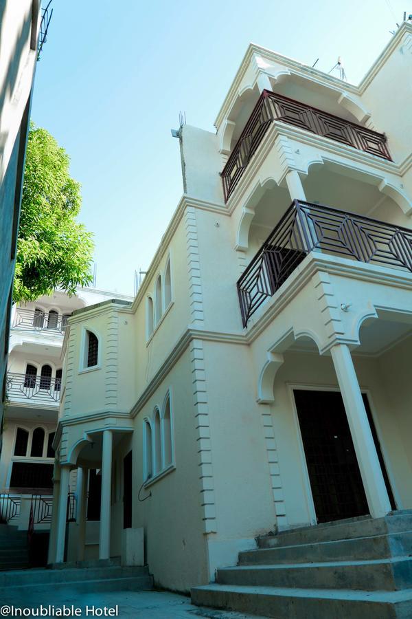 Hotel Inoubliable Cotterelle 外观 照片