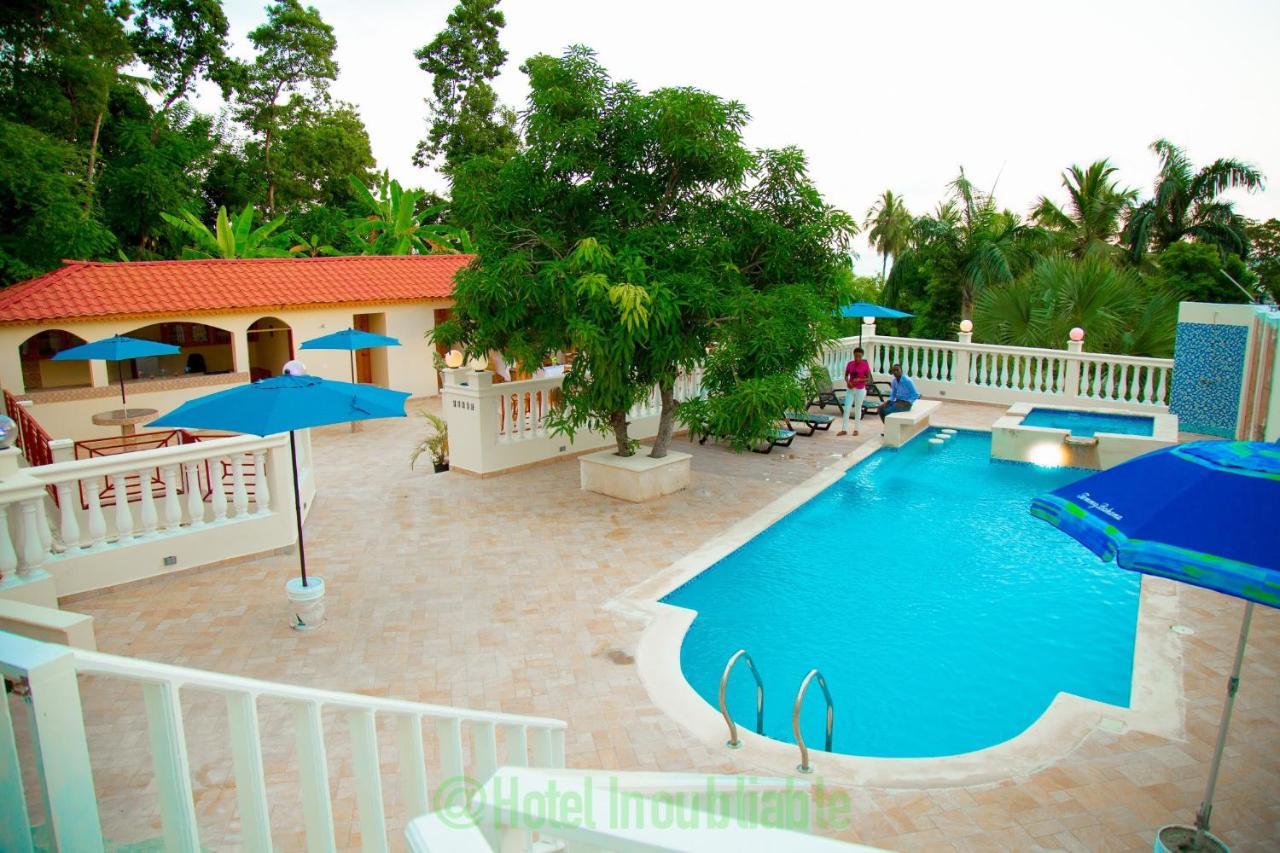 Hotel Inoubliable Cotterelle 外观 照片