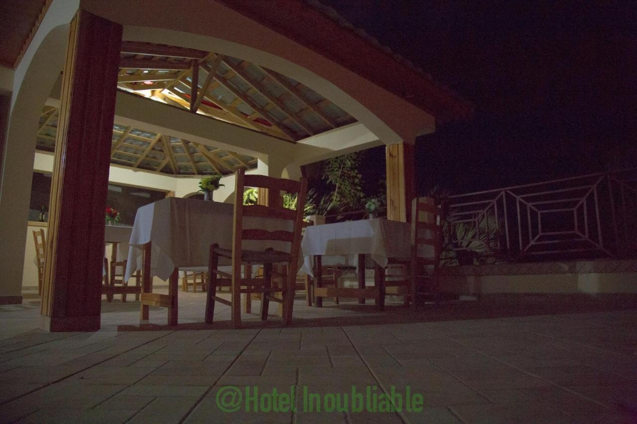 Hotel Inoubliable Cotterelle 外观 照片
